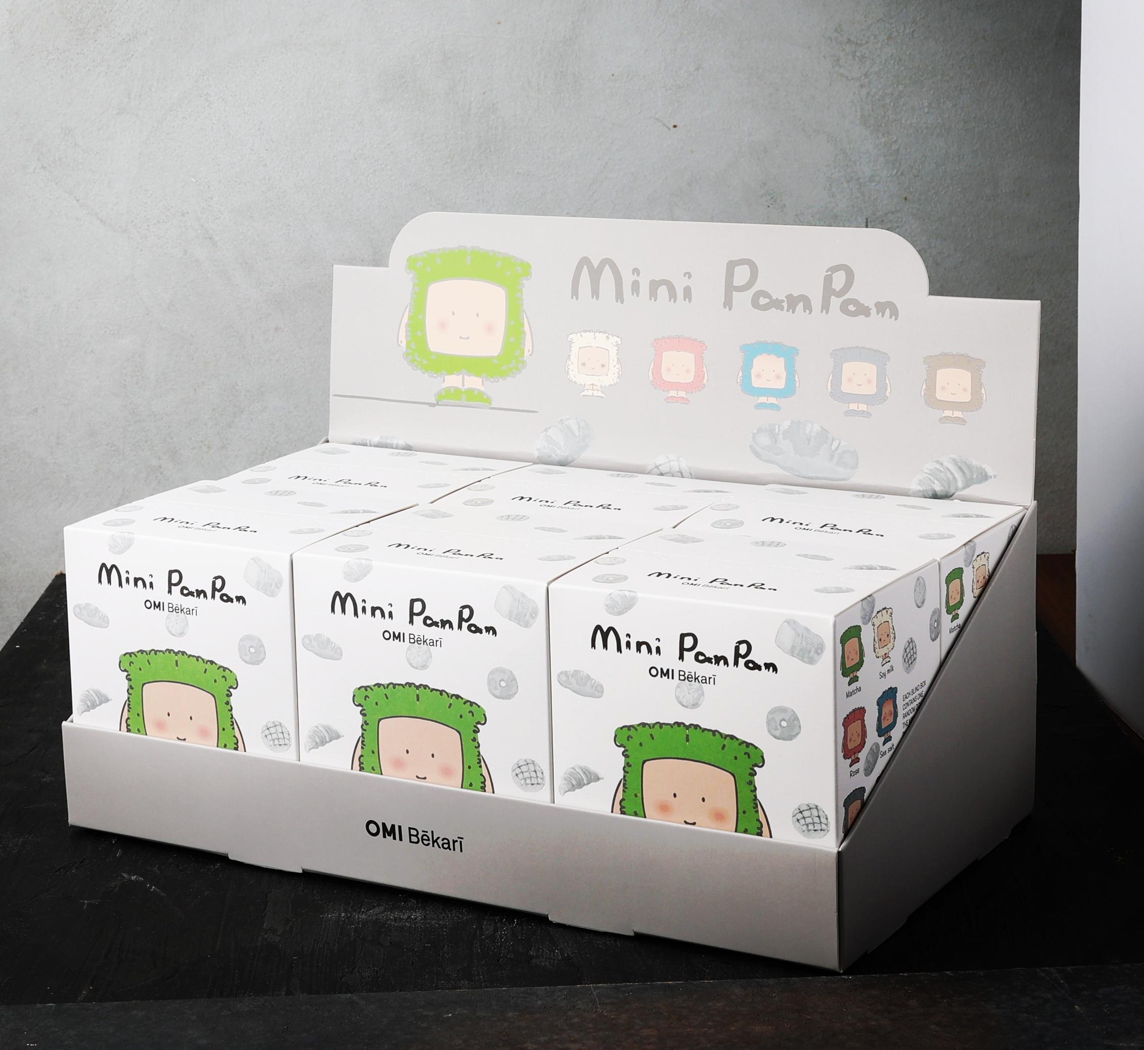 Mini Pan Pan Blind Box packaging